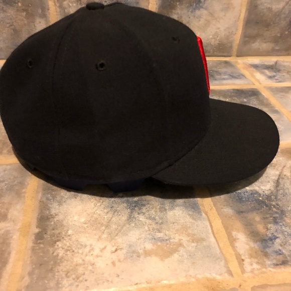 Cleveland Indians new era fitted hat size 7 - Picture 4 of 6